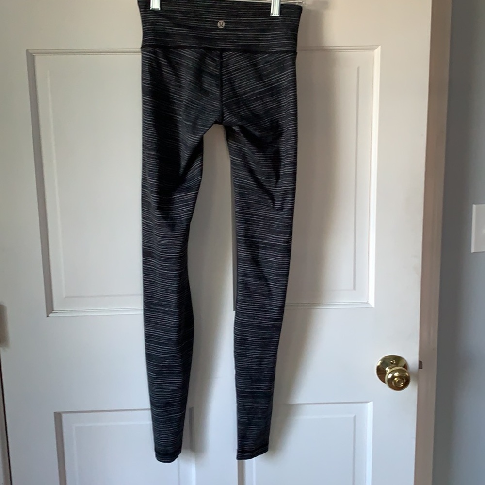 Lululemon Heavier Leggings EUC Size 4.